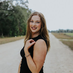 Meet your Posher, Lauren